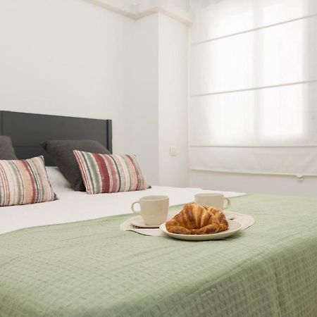 Precioso Apartamento Con Habitacion Separada En Centro Historico De มาลากา ภายนอก รูปภาพ