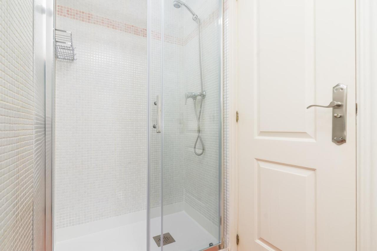Precioso Apartamento Con Habitacion Separada En Centro Historico De มาลากา ภายนอก รูปภาพ
